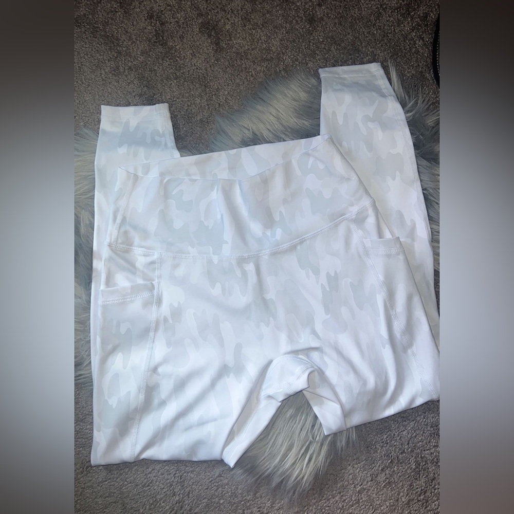 BUFFBUNNY leggings.